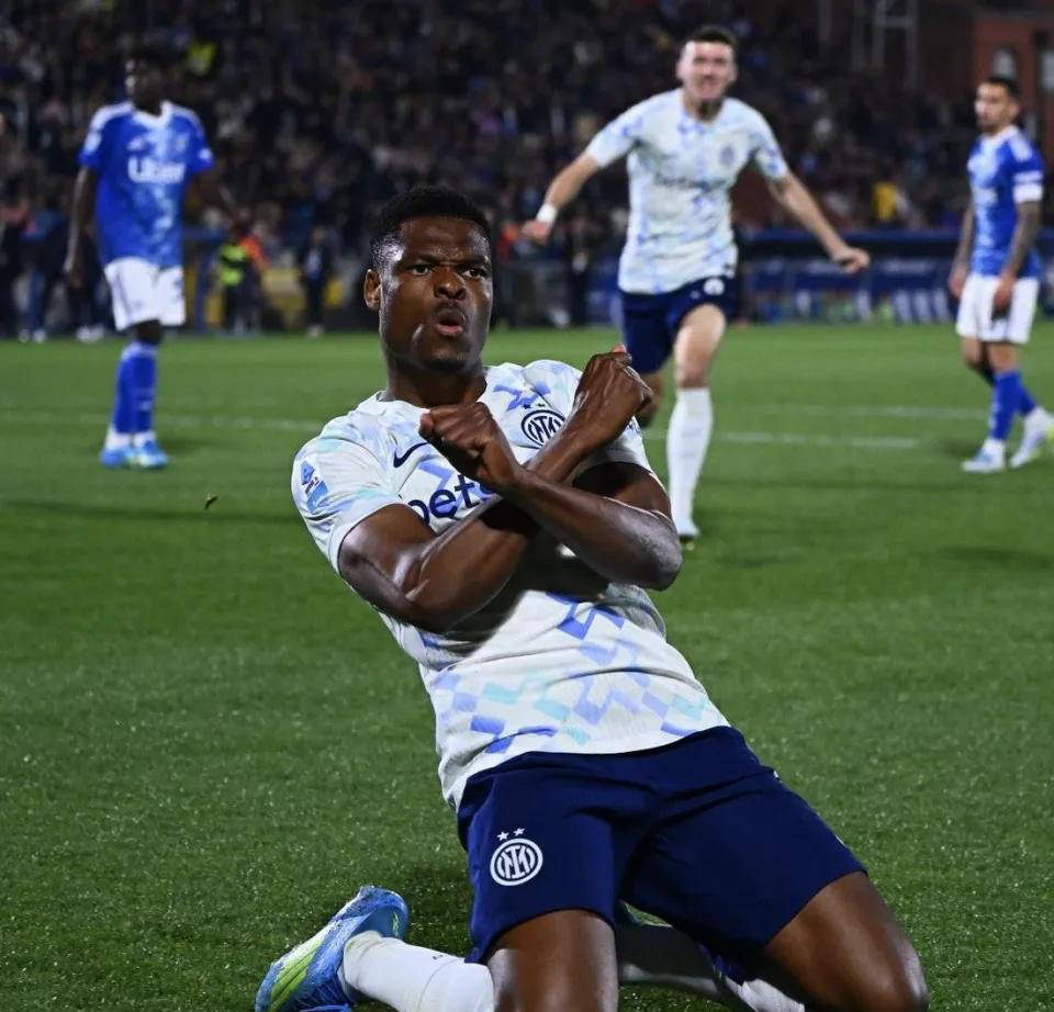 意甲冠军触手可及!国米4-3逆转科莫,连扳四球领跑积分榜