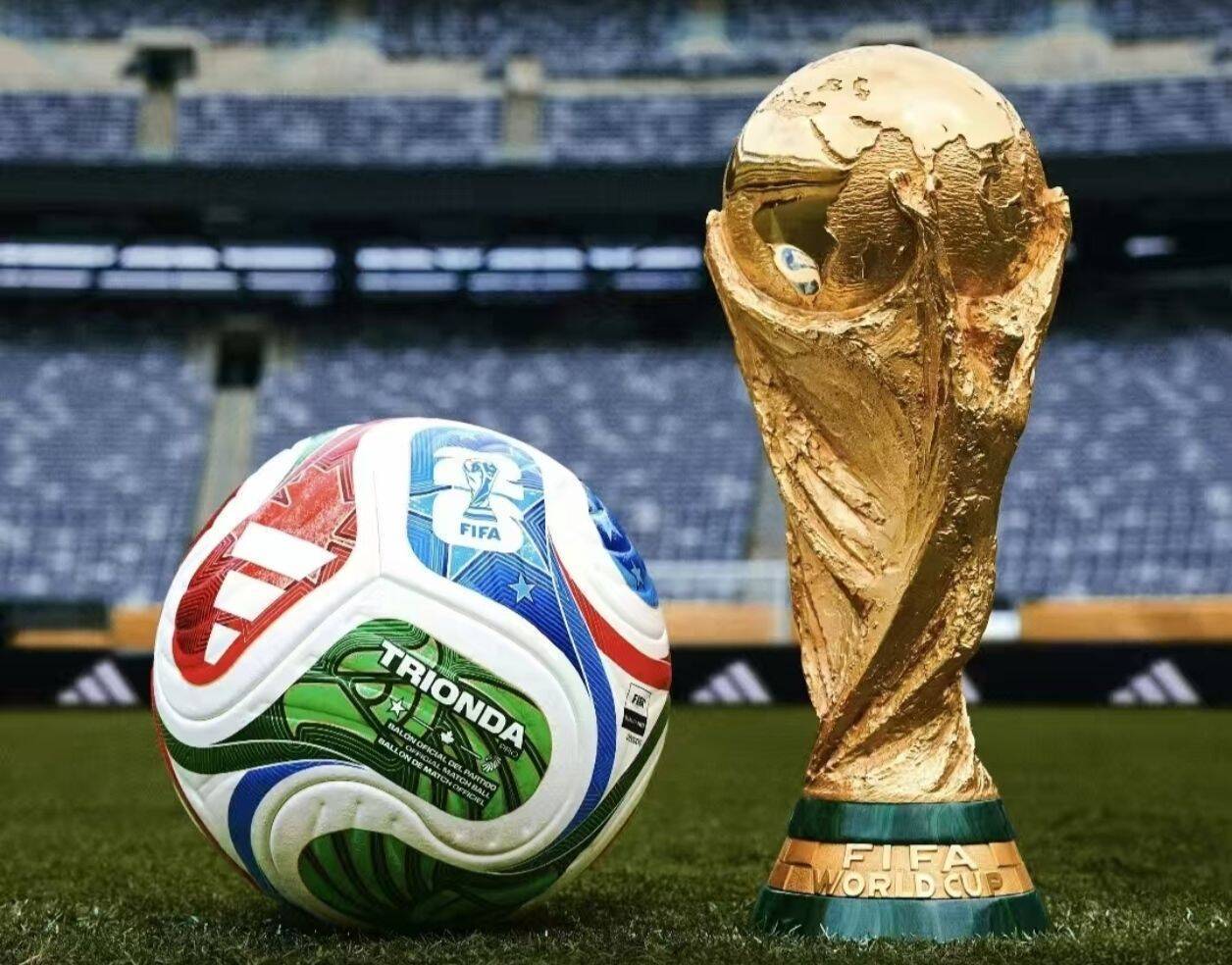 欧冠史诗预演:拜仁慕尼黑 VS 皇家马德里,豪门恩怨的终极对决